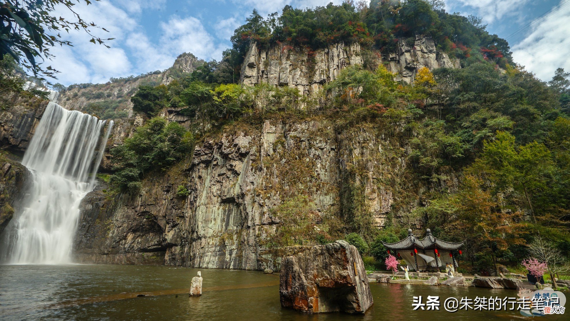 浙江文成，冠绝神州的三折阶梯形瀑布，一漈雄、二漈奇、三漈幽