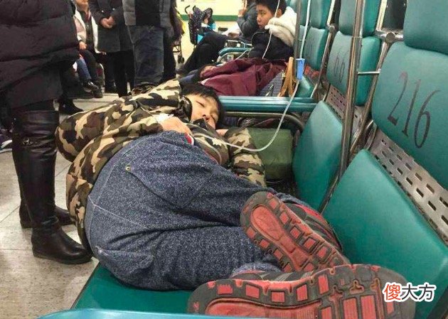 煮熟的鸡蛋和生鸡蛋 煮熟的鸡蛋和生鸡蛋怎么区分