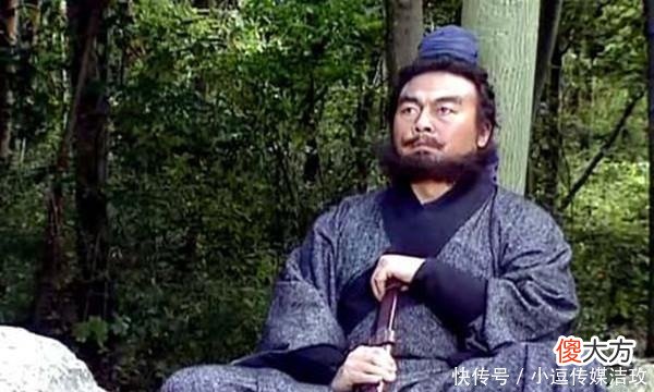 【爱历史】吕布本可大难不死, 却被这个人误导, 最终难逃悲剧结局
