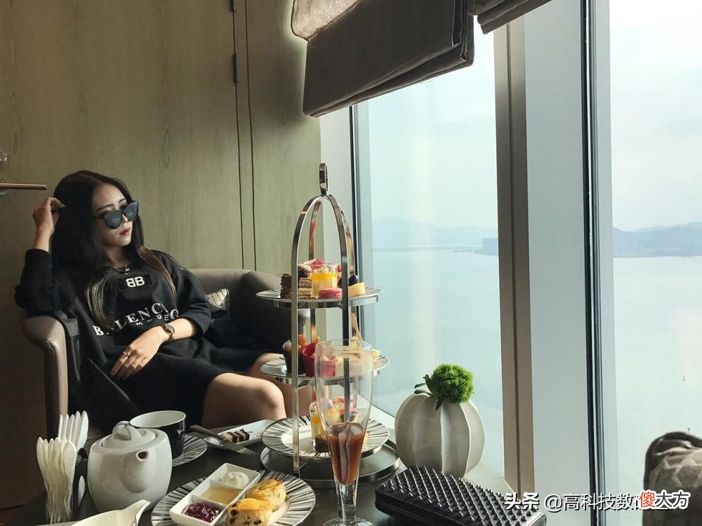 名媛使用什么样的手机 名媛使用什么手机好