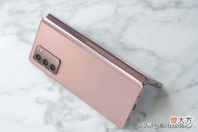 名媛使用什么样的手机 名媛使用什么手机好