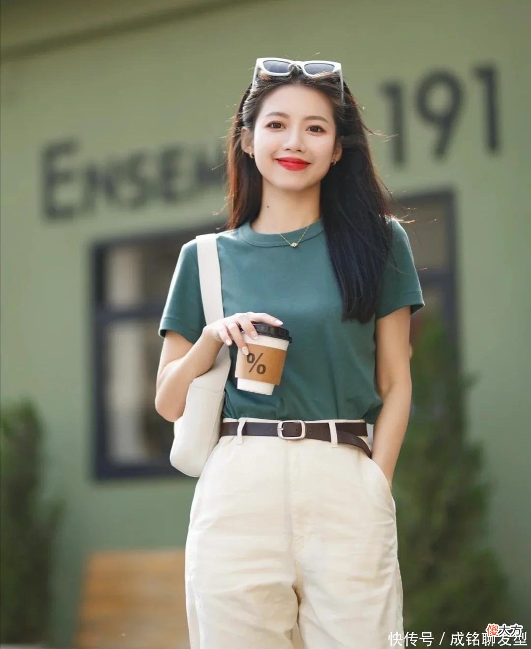 【时尚一点】聪明女人服装买精不买多！学会这几种搭配方法，显气质又有高级感