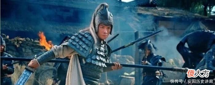 【爱历史】唯一能打败吕布的2个人,一人是赵云“师父”,一人是万人敌,不是关羽