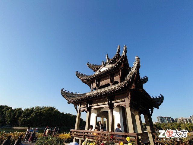 买哪款手机拍照好看 什么手机在线拍照好
