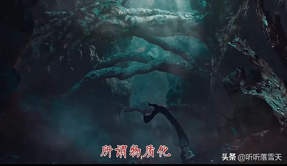 是我sha了我自己,老痒面目狰狞地用枪对准了吴邪，指了指地上的另一个老痒