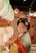 【时尚一点】太惊艳！200斤女孩扮杨贵妃走红，网友：治好了我的“身材焦虑”