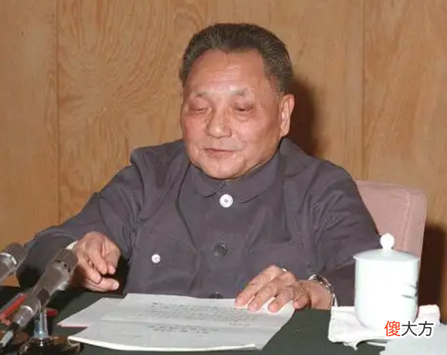 【历史故事】邓小平访日，记者刁难：钓鱼岛属于哪个国家？邓小平回答折服众人