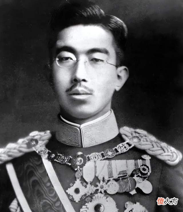 【历史故事】邓小平访日，记者刁难：钓鱼岛属于哪个国家？邓小平回答折服众人