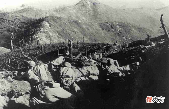 【历史故事】志愿军180师被围,15人敌后坚持300天,茅草当被山洞为床