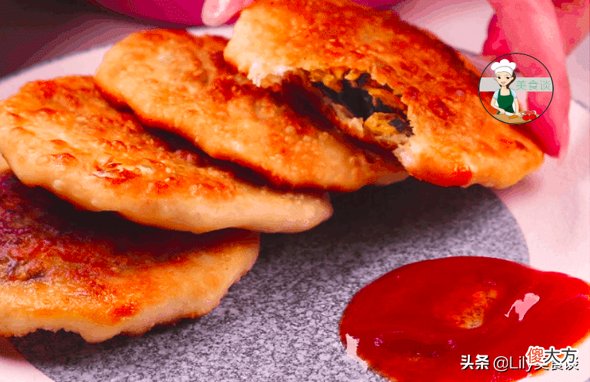 大年初十一是子婿日，牢记“吃1食，做2事”，寓意：日子和和美美