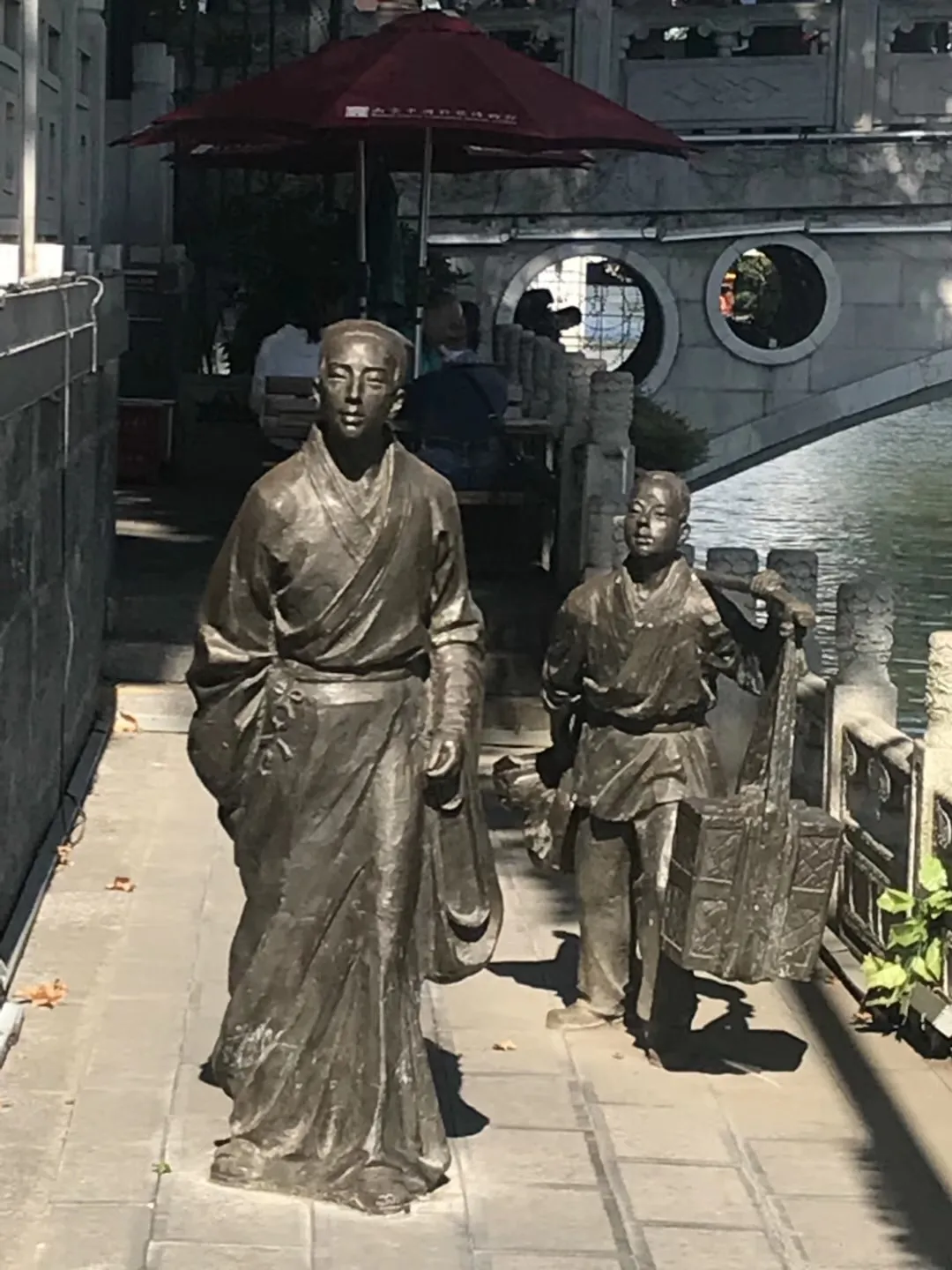 又逢一年高考季，正是儿郎题名时