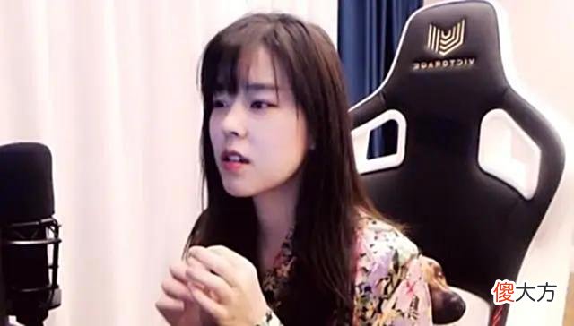 【游戏迷】沫子直播回忆过去，第一份工作是陪玩，工作原因让人心酸