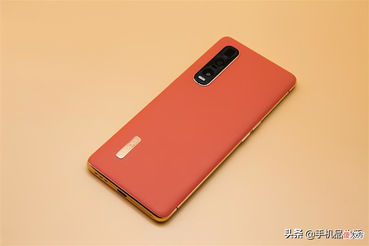 手机后盖材质到底哪种好 对手机好选什么手机后壳