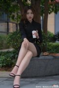 【时尚一点】小个子的女生，这样穿西装裙，优雅又不失通勤范