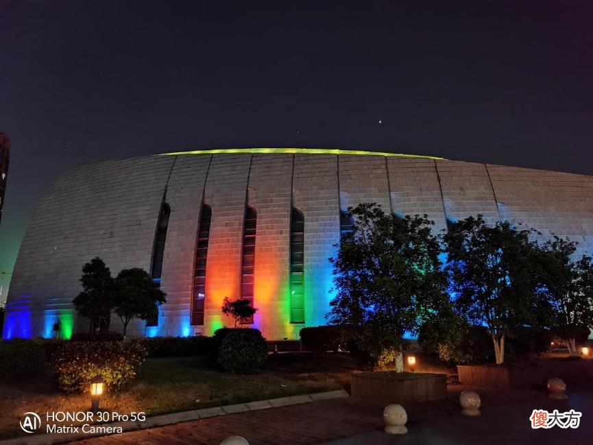 手机夜拍究竟能有多强 5g手机夜拍什么水平好