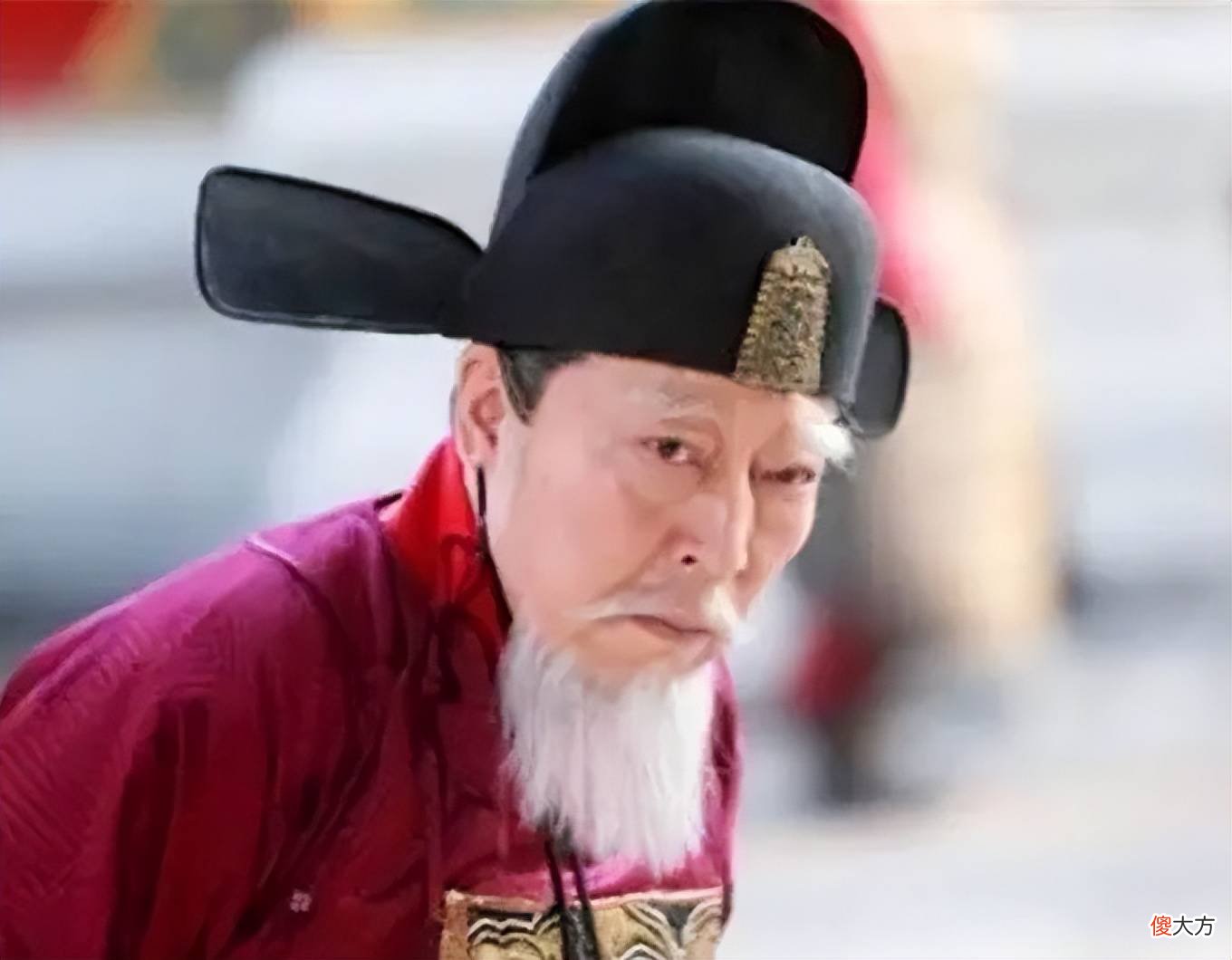 【历史故事】宰相告老还乡后，与地方县令相比，谁的权力更大？