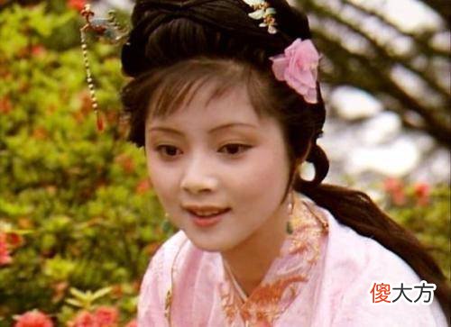 【爱历史】贾宝玉挨打,钗黛表现不同,宝钗、袭人做公关得实惠,黛玉心疼