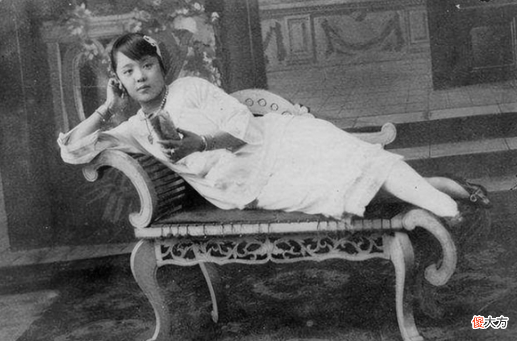 【历史故事】老年间，暗门子里的“扛刀姑娘”，她们的命运比黄连还要苦