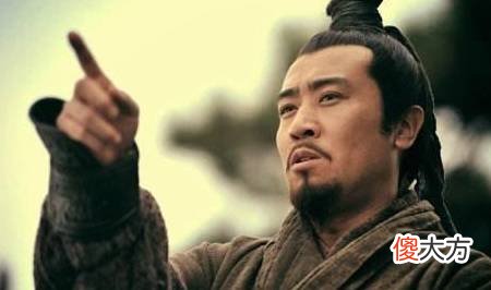 【历史故事】三国时期，刘备为什么在荆州一窝就是7年？