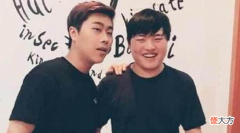 【游戏世界】LOL：UZI正看LPL比赛，突然卢本伟来电话，UZI给卢本伟的备注曝光