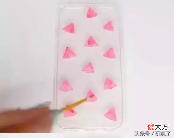 DIY自制手机壳 废弃手机壳做什么手工好