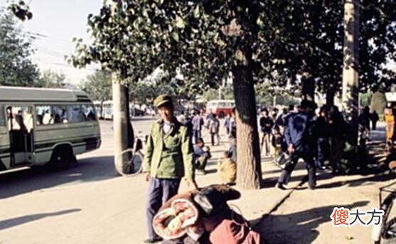 【爱历史】老照片：北京记忆1980年的民生百态，没有高楼大厦，一片祥和！