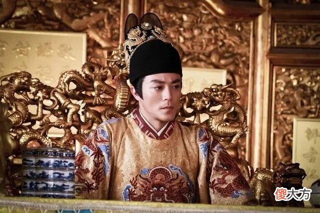 【爱历史】“龙驭上宾初进爵，可怜女户尽朝天。”明朝时期，朝天女户能世袭官职，享受荣华富贵，但是对朝天女却是何其