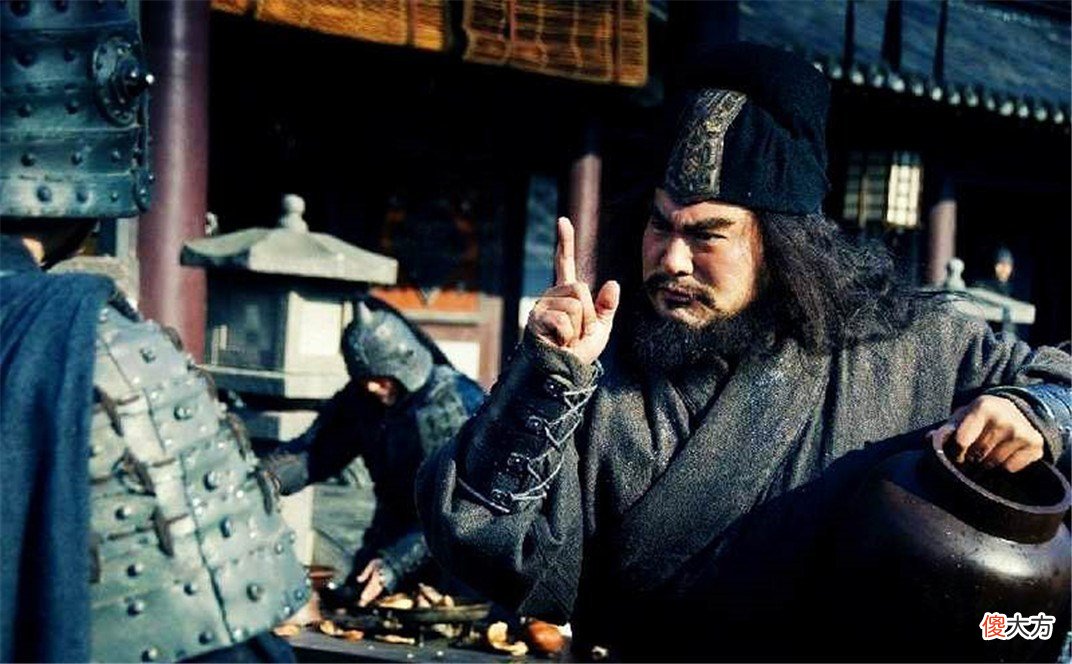 张飞被害死后，刘备面无表情地说了4字，赵云听后只想回老家