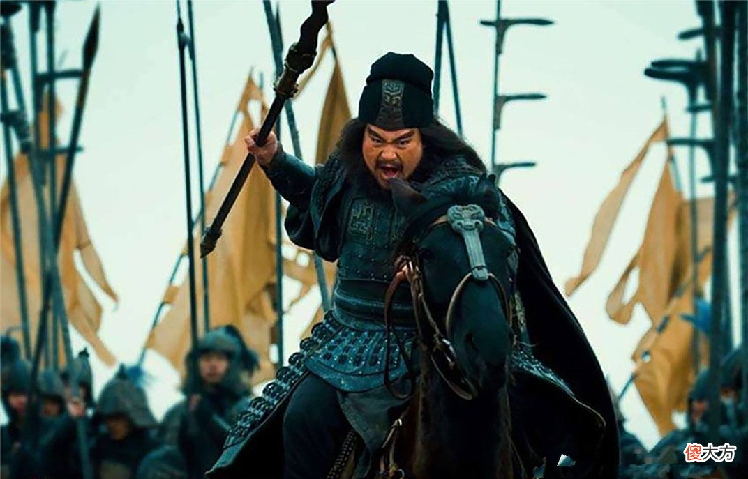 张飞被害死后，刘备面无表情地说了4字，赵云听后只想回老家