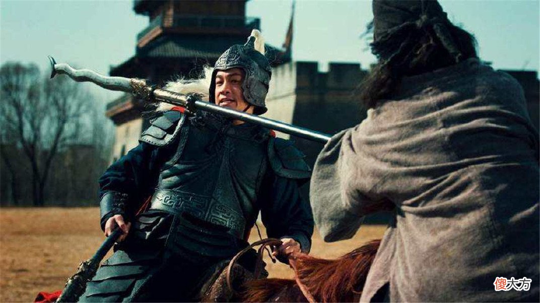 张飞被害死后，刘备面无表情地说了4字，赵云听后只想回老家