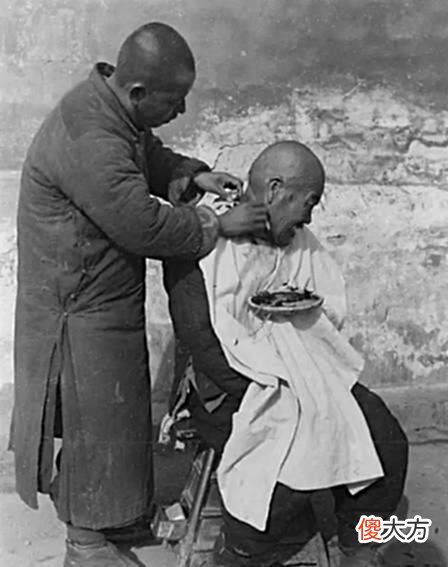 【爱历史】珍贵老照片：1940年代的北平胡同生活