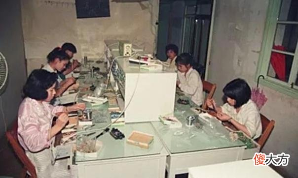 【爱历史】老照片：90年代的温州，这些不起眼的小作坊后来都成了大企业