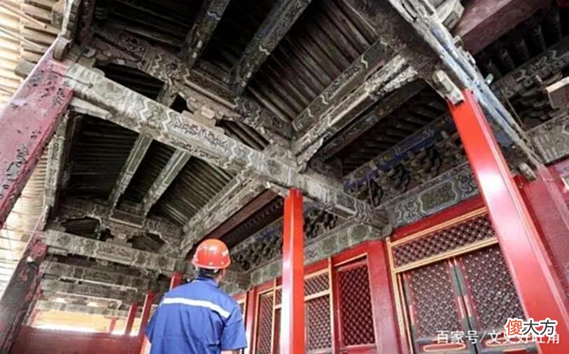 【爱历史】故宫养心殿为何常年潮湿？专家撬开地砖，发现其中奥秘