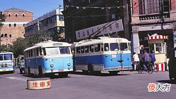【历史故事】老照片：一组老照片，带你穿越到1983年的天津
