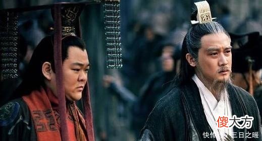 【爱历史】此人装楞卖傻救下全国百姓, 更是拯救了自己, 却被世人唾骂上千年！