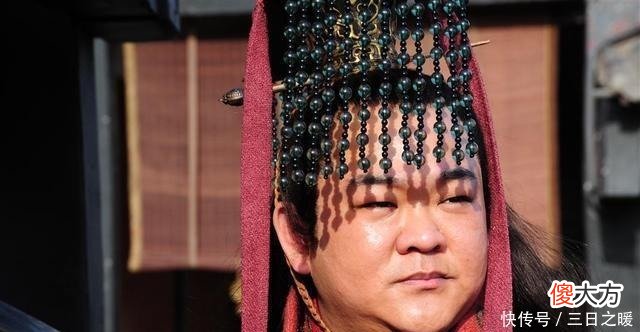 【爱历史】此人装楞卖傻救下全国百姓, 更是拯救了自己, 却被世人唾骂上千年！