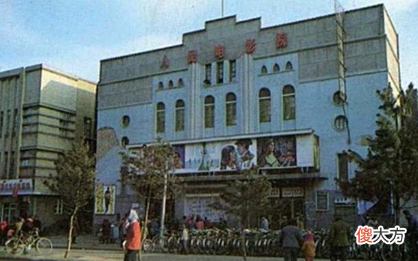 【爱历史】老照片：80年代的长春，那时候的62路公交“招手停”