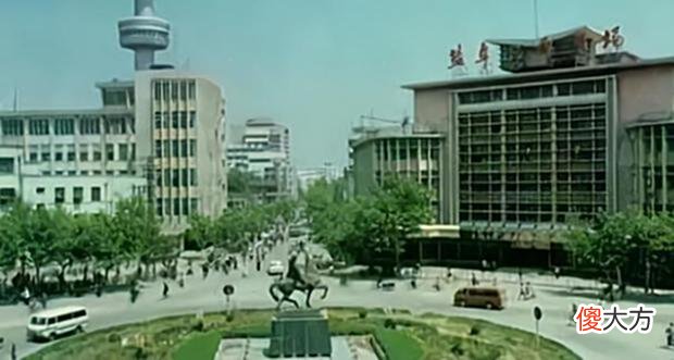 【历史故事】老照片：上世纪末的江苏省盐城市，胜利剧院，盐城中学