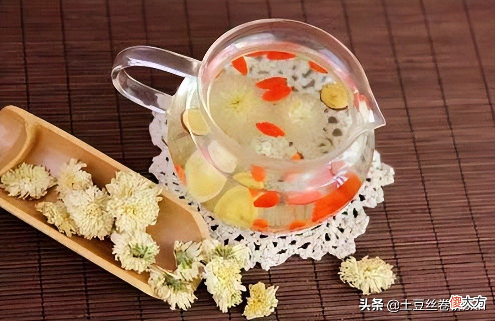 老花农分享4种菊花的搭配喝法 菊花怎么搭配喝
