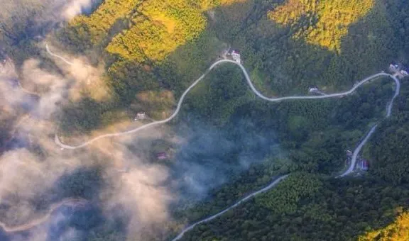 随着生活水平的提高，家家户户都买得起车，甚至很多地方人均一辆车，有了车以后