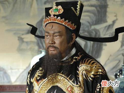 【历史故事】包拯一生弹劾60余人，处处树敌为何能在26年内接连升迁25次