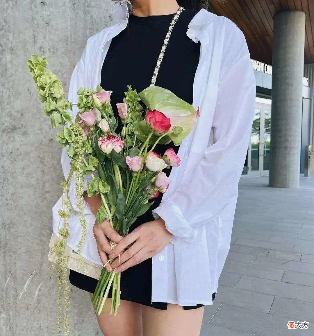 【就爱时尚】白衬衫3种时髦穿法，适合90％的女人