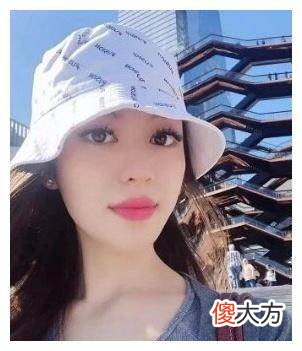 【就爱时尚】吉娜真的是针织衫大师，网友吐槽她的审美需要提高