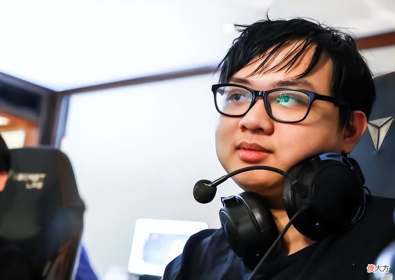 【游戏世界】MLXG嘲讽Sofm、背刺Letme：同样是L开头的上单，怎么差距会这么大