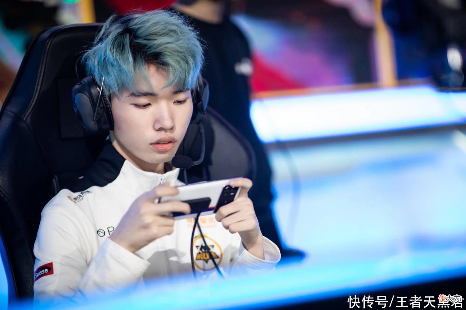 【游戏迷】狼队被WB零封后，黎洛直言不准备换人，向鱼和小胖都没机会了