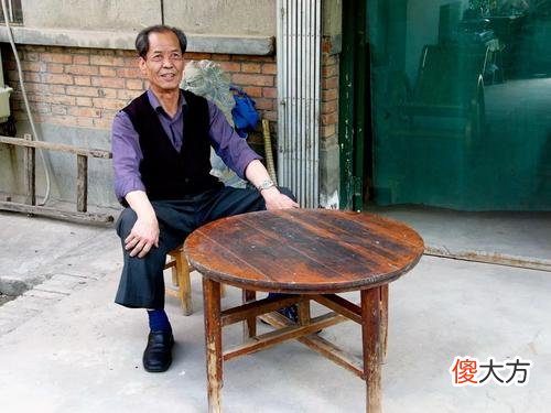 白鹿原是一部男人的史诗，里面的女性人物非常少,陈忠实自己也说