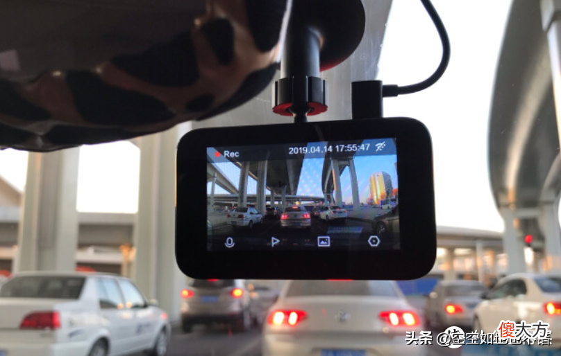 买车载用品跟着本文，才能不花冤枉钱，买到真正需要的