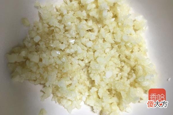 伏天碱性食材不可少，多吃不仅能润肤美容，还能消除口气