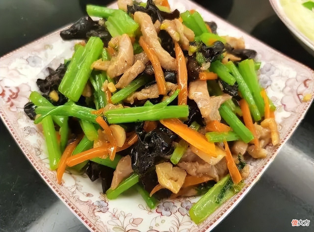 芹菜这样做着吃 芹菜的吃法和做法