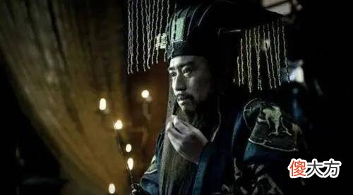 【历史故事】一盒牛肉干诱发的茅厕血案，引爆了四十五万降卒被坑杀的长平之战